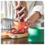 UPPFYLLD Vegetable slicer, set of 2, bright orange/bright green - Image 9