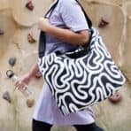 RÄCKLA Bag, foldable, patterned/black white, 48x36 cm/20 l - Image 3
