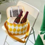 NÄBBFISK Cooling bag, patterned white/bright yellow, 26x19x19 cm - Image 3