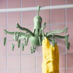 PRESSA Hanging dryer 16 clothes pegs, green - Image 3