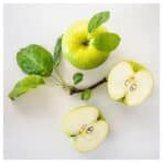 LÖVSKOGSLUND Scented candle in ceramic jar, Apple/bright beige-yellow, 25 hr - Image 2