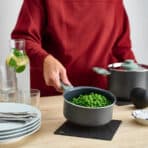 SANDVIVA Pot holder, silicone/dark grey, 18x18 cm - Image 3